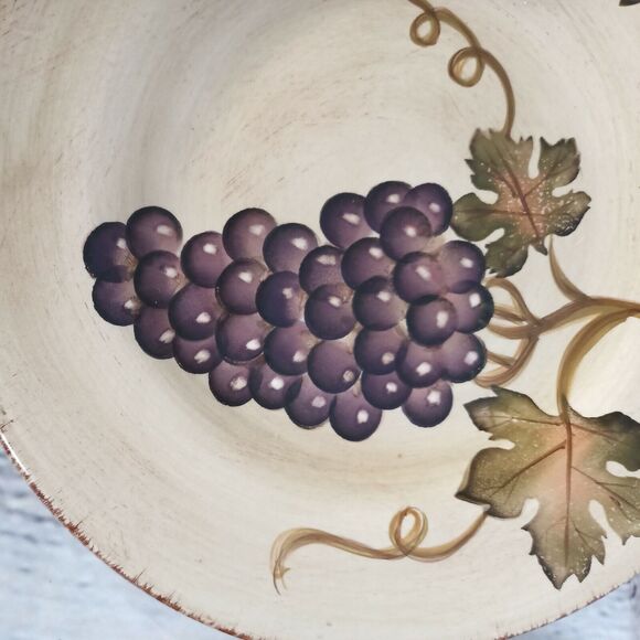 Z Gallerie Purple Grapes Plates 8" Set of 2 – Rustic Vineyard Decor - Picture 9 of 11